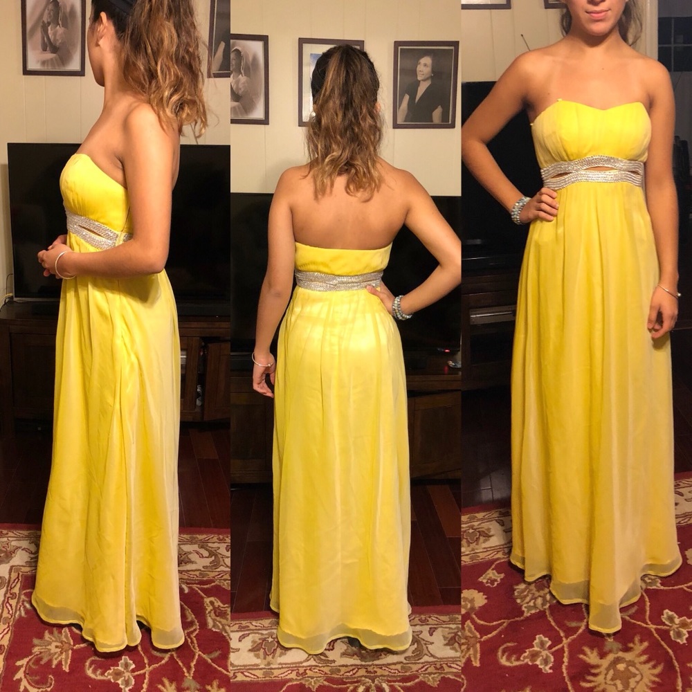 Prom dress/Party Gown light yellow